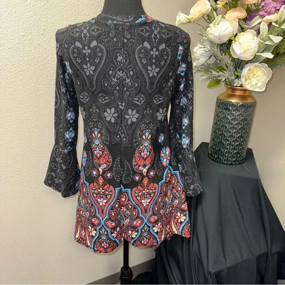WinWin Black Paisley Boho Tunic V-Neck Bell Sleeve Festival Top S-M - Picture 3 of 7